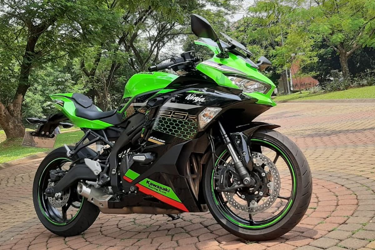 Test ride Kawasaki Ninja ZX-25R untuk harian