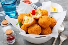 Punya Nasi Sisa? Coba Bikin Arancini, Nasi Kepal Goreng ala Italia