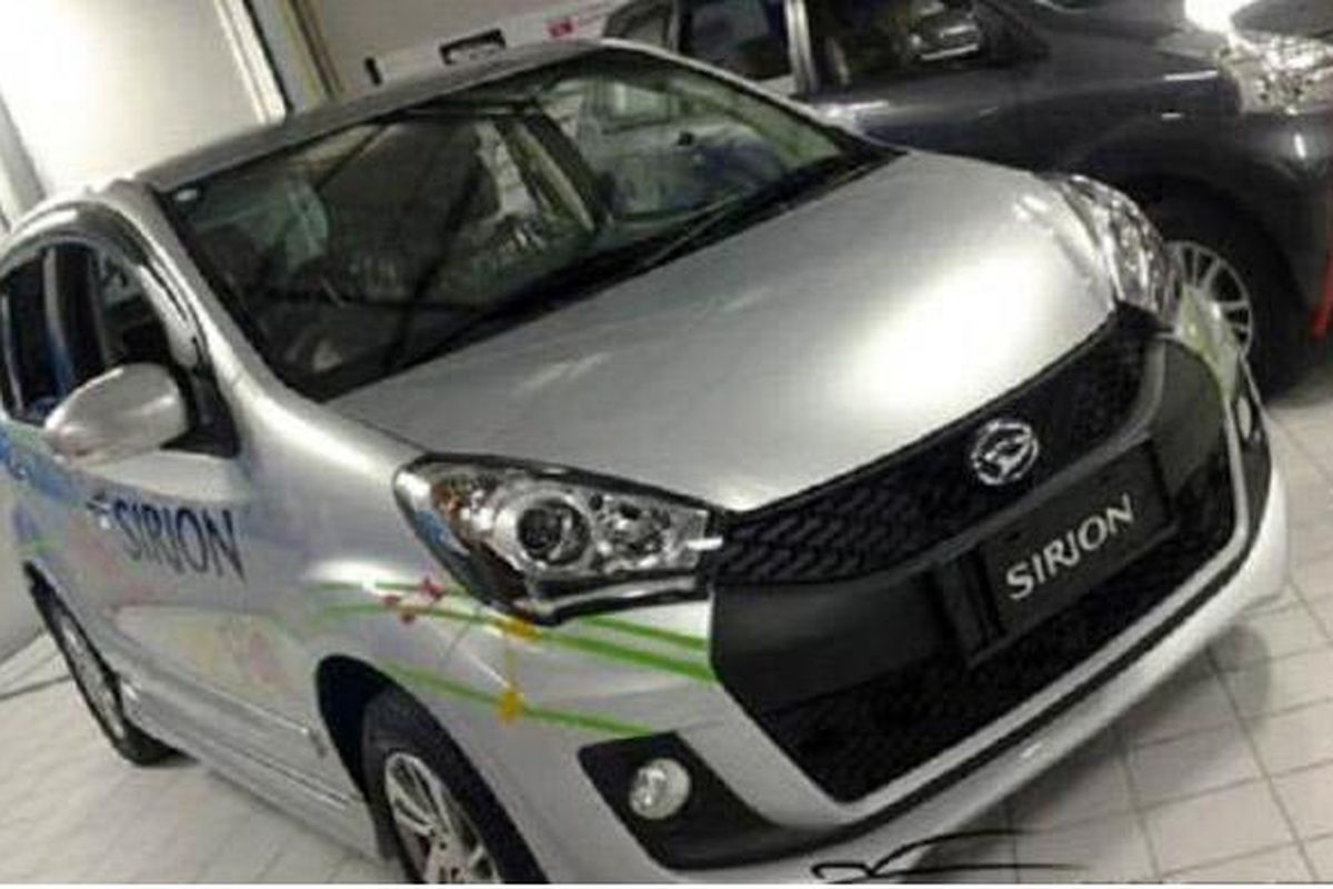 Sosok Daihatsu Sirion facelift sudah muncul di Solo, Jawa Tengah.