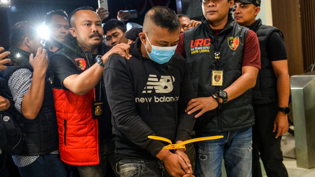 [KLARIFIKASI] Foto Rekonstruksi Kasus Penganiayaan oleh Taufik Hidayat Ini Rekayasa AI