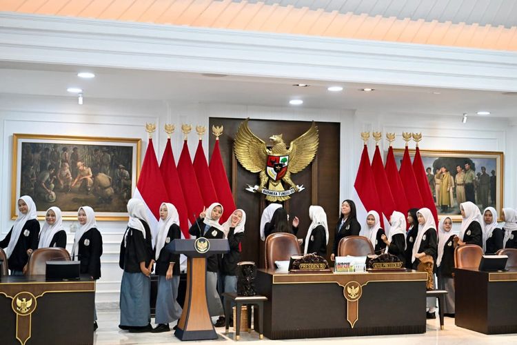 Keriuhan Siswa SMKN 19 Jakarta ke Istana Negara: Baru Pertama ke 