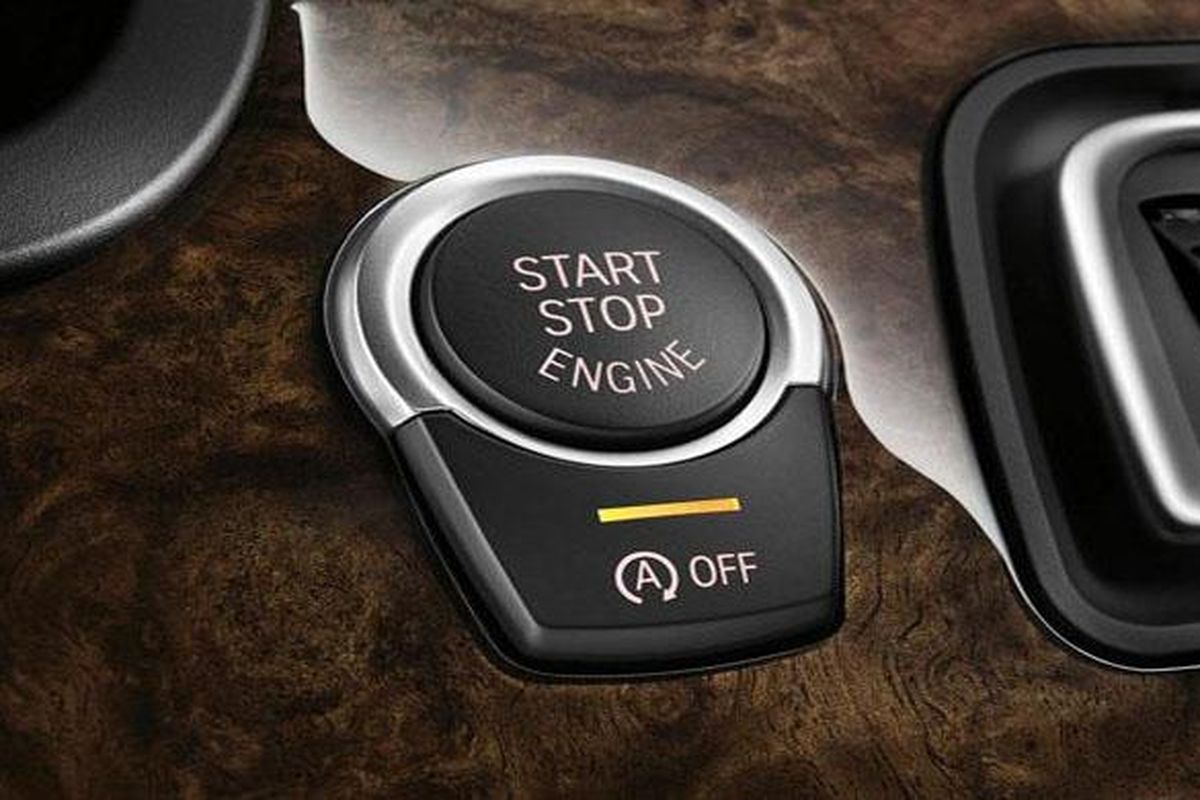 Ilustrasi fitur automatic engine start-stop.