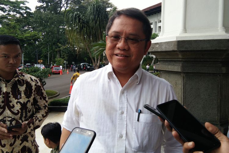 Menkominfo Rudiantara saat ditemui wartawan di Gedung Sate, Jalan Diponegoro, Jumat (22/2/2019).