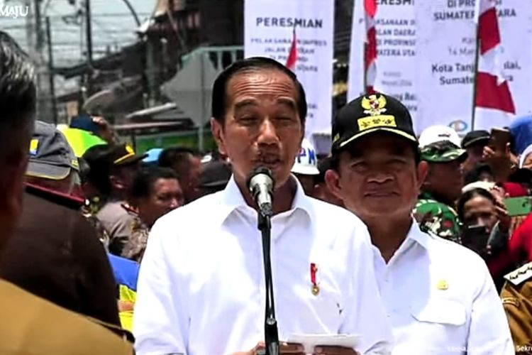 Presiden Joko Widodo meresmikan pelaksanaan Instruksi Presiden (Inpres) Jalan Daerah/IJD di Provinsi Sumatera Utara, Kamis (14/3/2024).