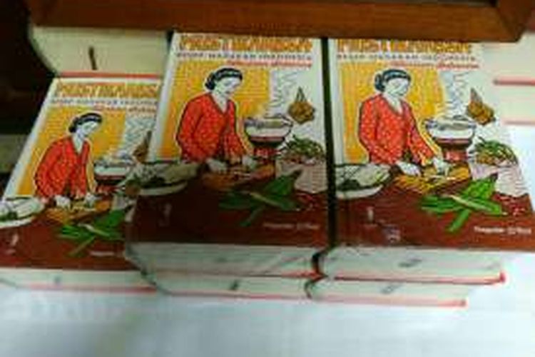 Buku Mustika Rasa, membahas kuliner nusantara yang diterbitkan oada zaman pemerintahan Soekarno.