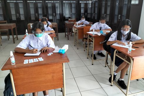 Kasus Covid-19 Terus Meluas ke Sekolah-sekolah di Jakarta, Belajar Tatap Muka Masih Berjalan