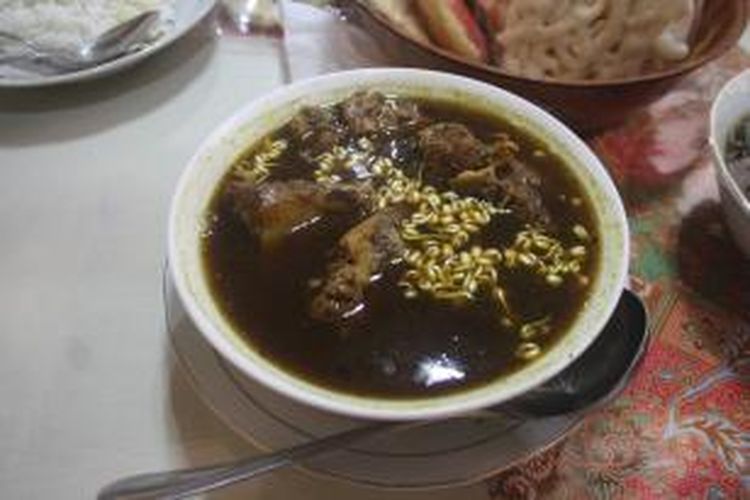 Rawon buntut