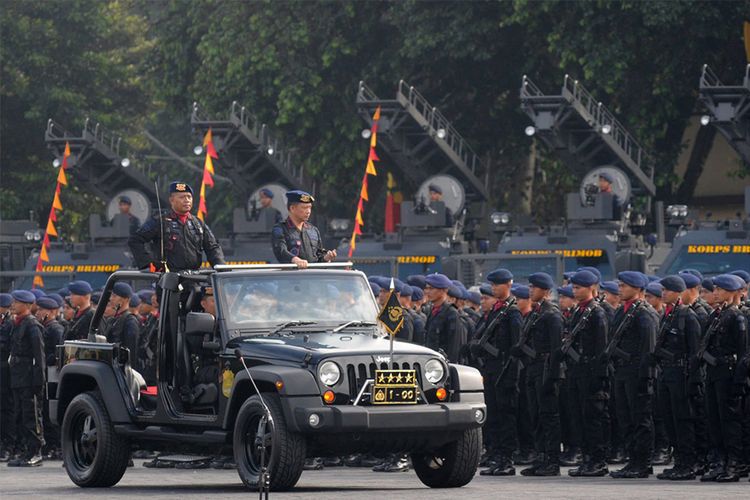 Perbedaan Brimob dan Polisi