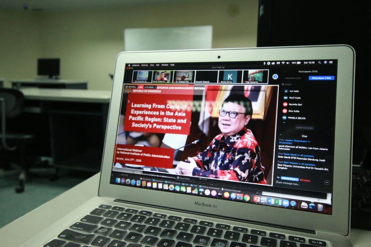 Menteri Pendayagunaan Aparatur Negara dan Reformasi Birokrasi Tjahjo Kumolo dalam acara webinar bertajuk Learning from Covid-19 Experiences: State and Societys Perspective, Sabtu(27/06/2020).