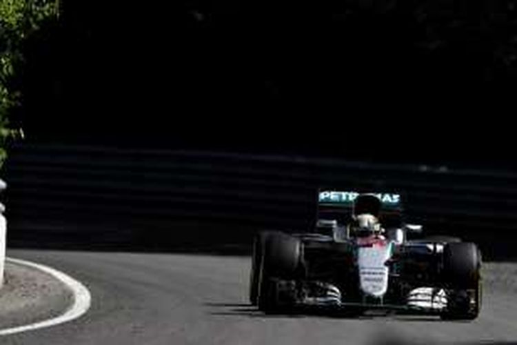 Pebalap Mercedes asal Inggris, Lewis Hamilton du GP Kanada di Sirkuit Gilles-Villeneuve.