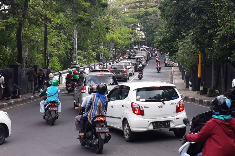 Suasana di Jembatan Majapahit, Kota Malang pada Kamis (2/5/2019)