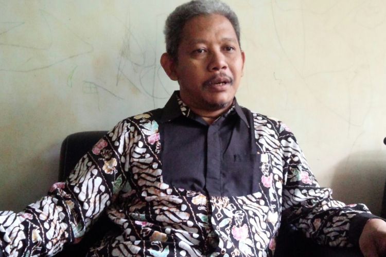Ketua RW Perumahan Tambakrejo Asri, Kabupaten Jombang, Umar Said, saat dikonfirmasi terkait raibnya uang beberapa warga, Kamis (3/1/2019).