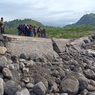 Dampak Tanggul di Desa Bago Lumajang Jebol, Warga Geruduk Perusahaan Penambang Pasir