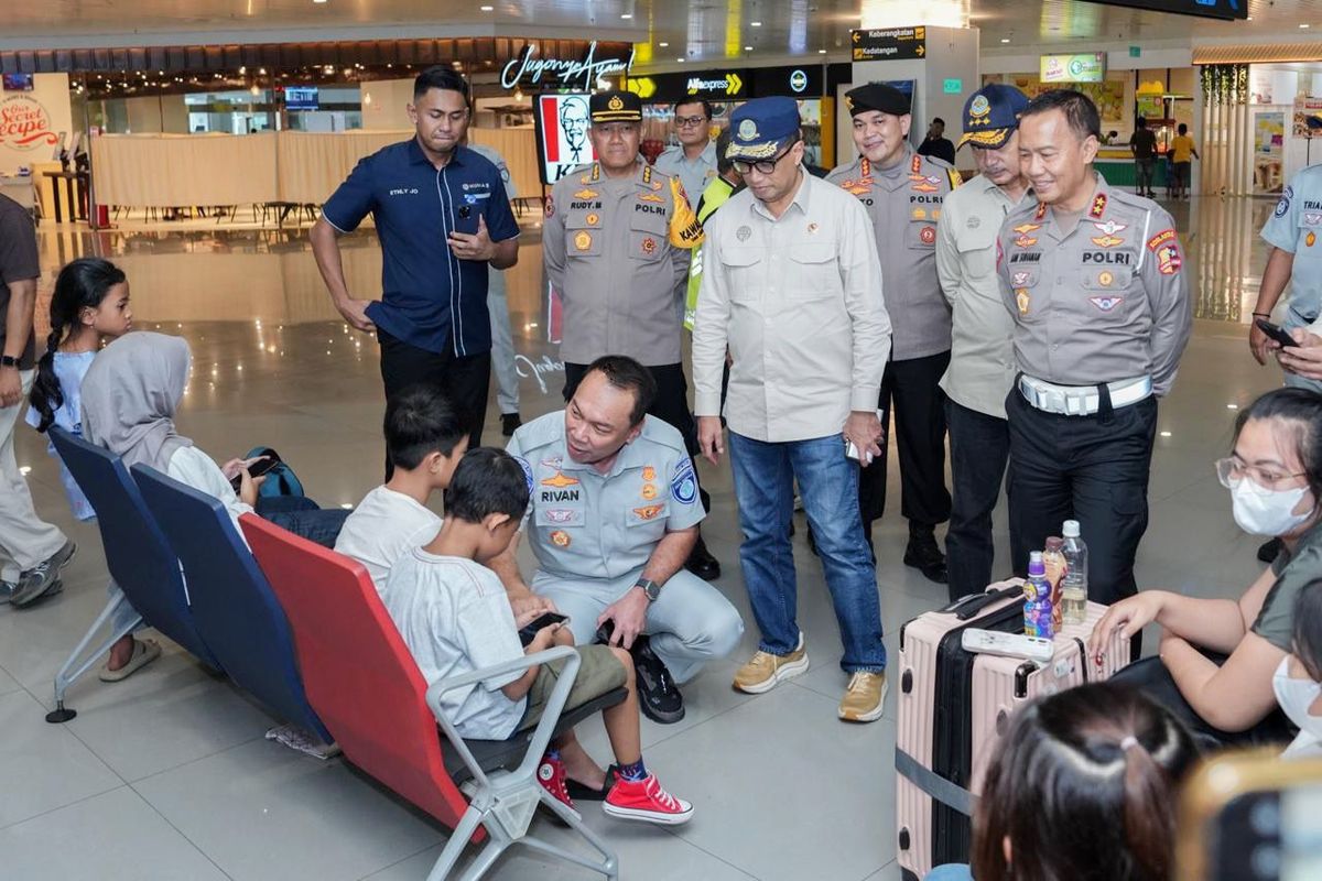 PT Jasa Raharja (Persero) bersama Kementerian Perhubungan (Kemenhub), Korps Lalu Lintas (Korlantas) Kepolisian Negara Republik Indonesia (Polri), dan sejumlah instansi terkait melakukan tinjauan ke Stasiun Bandung untuk mengevaluasi kesiapan layanan dan fasilitas angkutan menjelang Lebaran.
