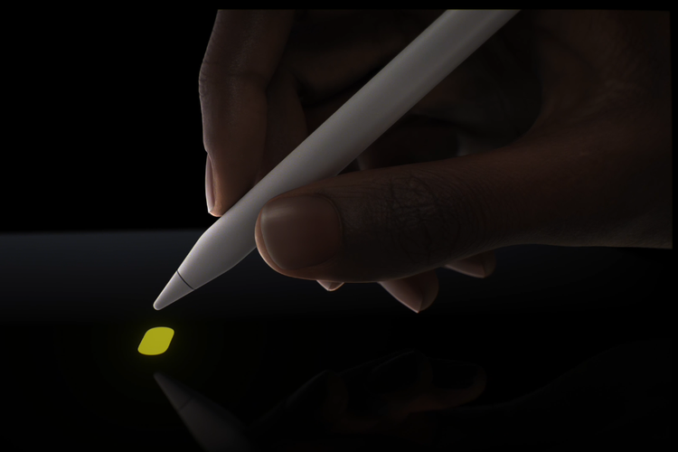 Giroskop di Apple Pencil Pro memungkinkan pengguna mengubah orientasi kuas (brush) dari horizontal ke vertikal dan sebaliknya.