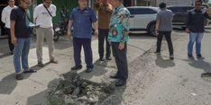 Usai Dilantik, Pj Gubernur Riau Prioritaskan Perbaikan Jalan Rusak di Pekanbaru