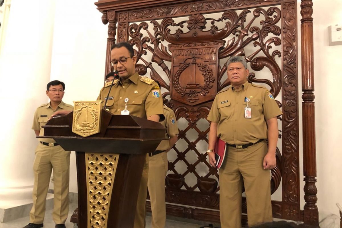 Gubernur DKI Jakarta Anies Baswedan di Balai Kota DKI Jakarta, Jalan Medan Merdeka Selatan, Senin (12/3/2018). 
