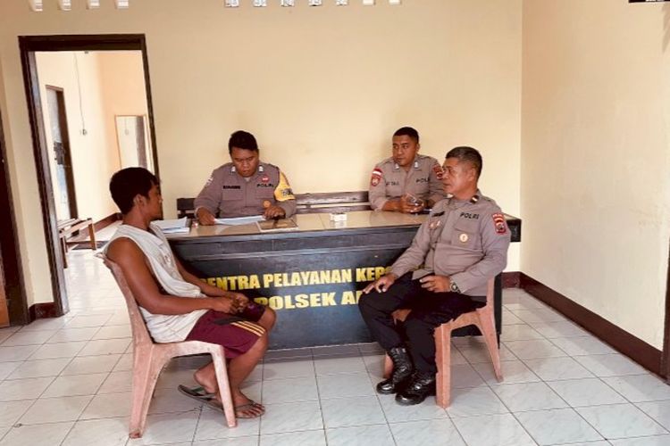 Dinilai Merusak Citra Polisi Melalui Medsos, Tukang Kayu di Sikka Dipanggil untuk Klarifikasi