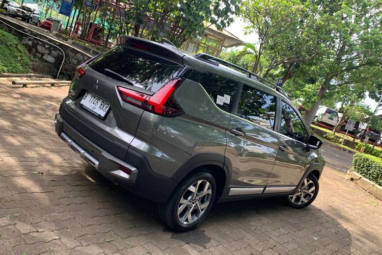 Mitsubishi New Xpander Cross