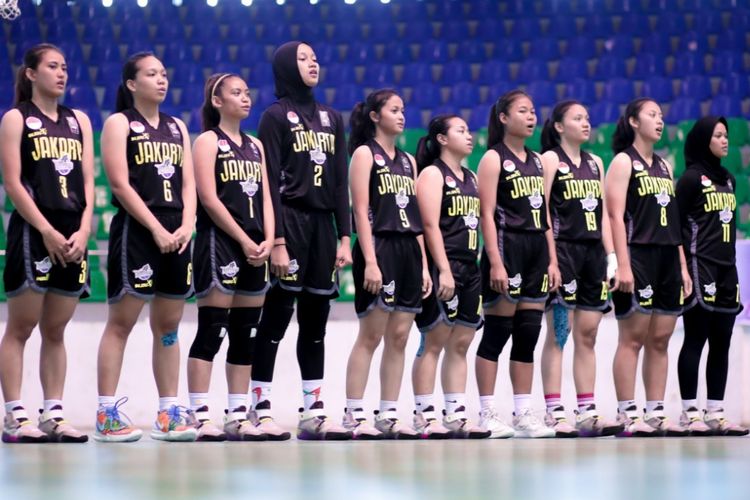 Klub basket putri Tanago Friesian Jakarta mengandaskan perlawanan Malaysia Penang Stallion dengan angka 71-38 pada Pra Season Srikandi Cup 2020 di GOR Gelanggang Remaja Pekanbaru, Senin (13/1/2020).