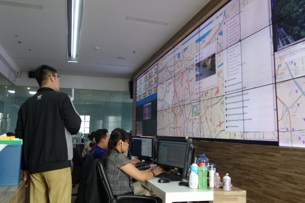 Suasana ruang kerja Jakarta Smart City di kantor Balai Kota DKI Jakarta, Selasa (21/2/2017).