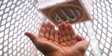 Doa Kedua Orang Tua: Arab, Latin, Arti, dan Keutamaannya