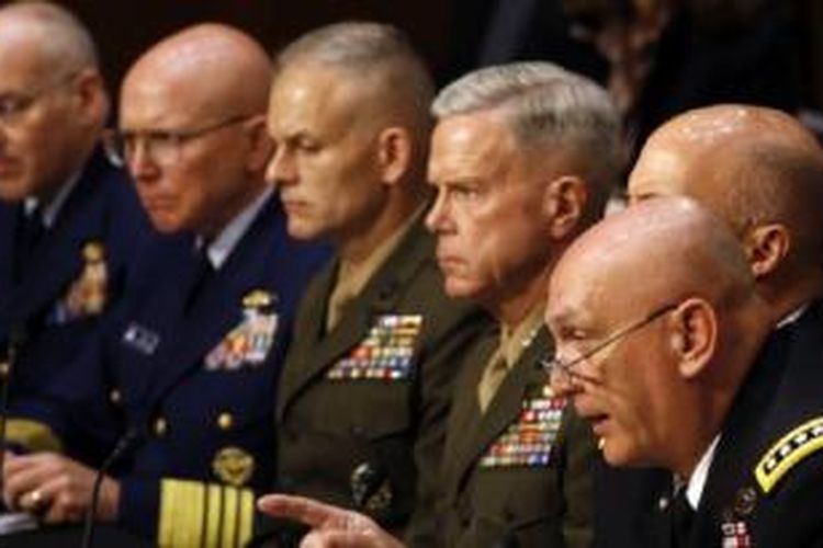 Para pejabat militer AS pada 4 Juni 2013 memberikan kesaksian di depan komisi Senat AS mengenai kekerasan seksual dalam tubuh militer Amerika.