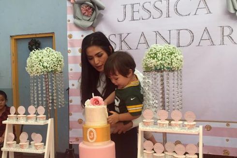 Jessica Iskandar Menangis Bahagia di Hari Ulang Tahun