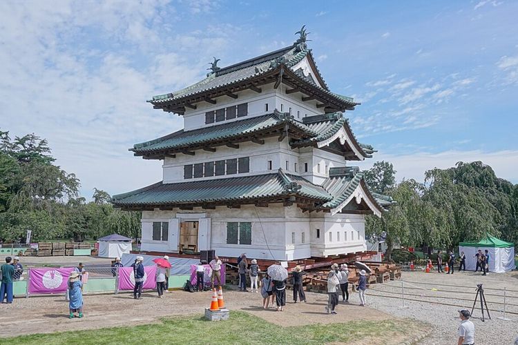 1.800 Orang Tarik Kastel Seberat 360 Ton di Jepang, Bikin Takjub