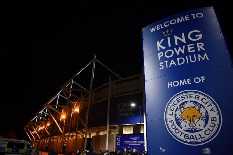 Situasi Stadion King Power seusai laga Leicester City vs West Ham United, 27 Oktober 2018. Selang beberapa saat setelah laga itu, sebuah helikopter jatuh di dekat stadion tersebut. 