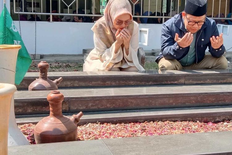 Jelang Deklarasi Pasangan Anies-Cak Imin di Surabaya, Cak Imin: Ibu Merestui