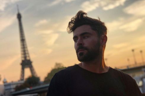 Zac Efron Digosipkan Pacaran dengan Atlet Renang Denmark