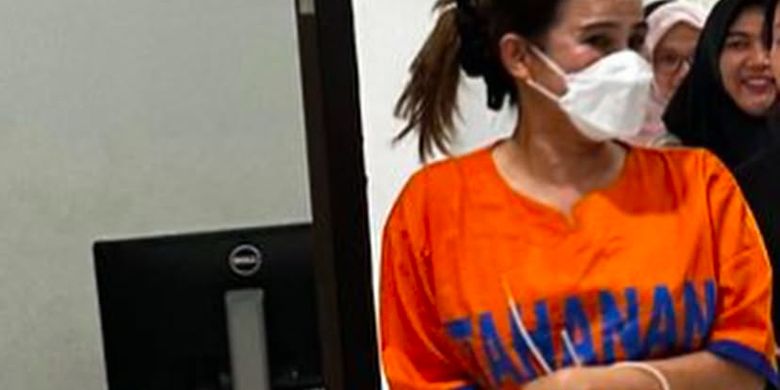 Isa Zega Terima Pesan Saat Ditahan, Kuasa Hukum Beri Penjelasan - Kompas.com