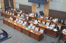 Anggota DPR Sentil Menag Tak Beri Solusi untuk Perbaikan di Haji 2024