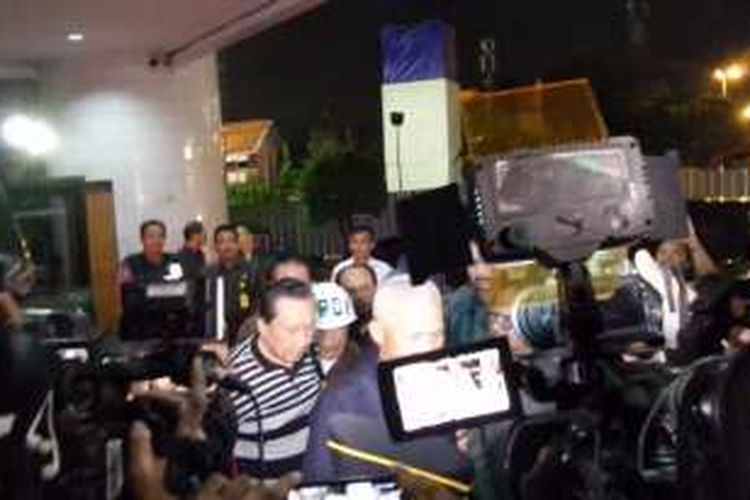 Buron kasus BLBI Samadikun Hartono tiba di Kejaksaan Agung, Kamis (21/4/2016). Ia akan menjalani pemeriksaan usai dipulangkan dari China setelah 13 tahun buron.