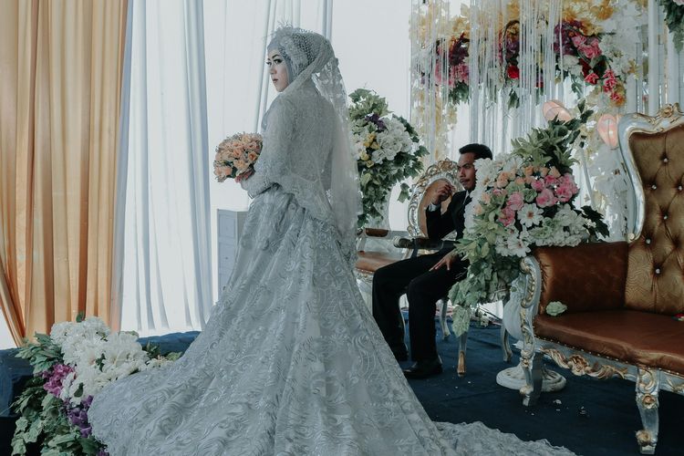 Apa saja yang harus diperhatikan sebelum menentukan wedding stylist? Berikut beberapa tips memilih wedding stylist yang bisa jadi pertimbangan.