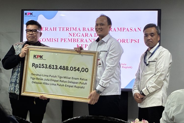 KPK Serahkan Uang Rp 153 M ke PT Taspen Hasil Rampasan Kasus Antonius Kosasih 