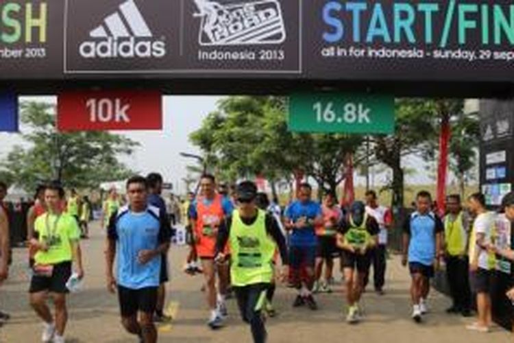 Agus Yudhoyono dan rombongan mengawali aktivias lari marathon di BSD