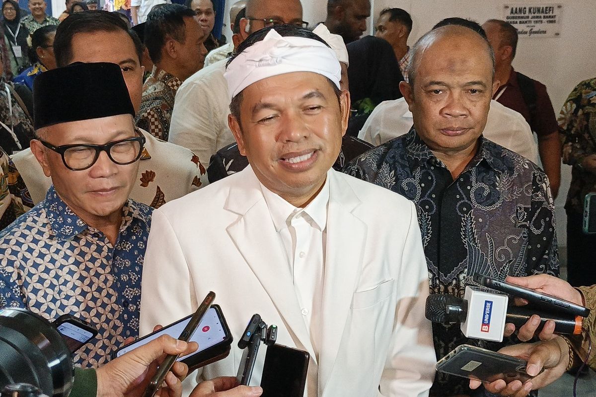 Gubernur Jabar, Dedi Mulyadi di Gedung Sate, Jalan Diponegoro, Kota Bandung, Senin (5/5/2025).