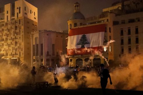 Karut-marut Beirut: Usai Dihantam Ledakan, Kini Diserbu Ribuan Demonstran