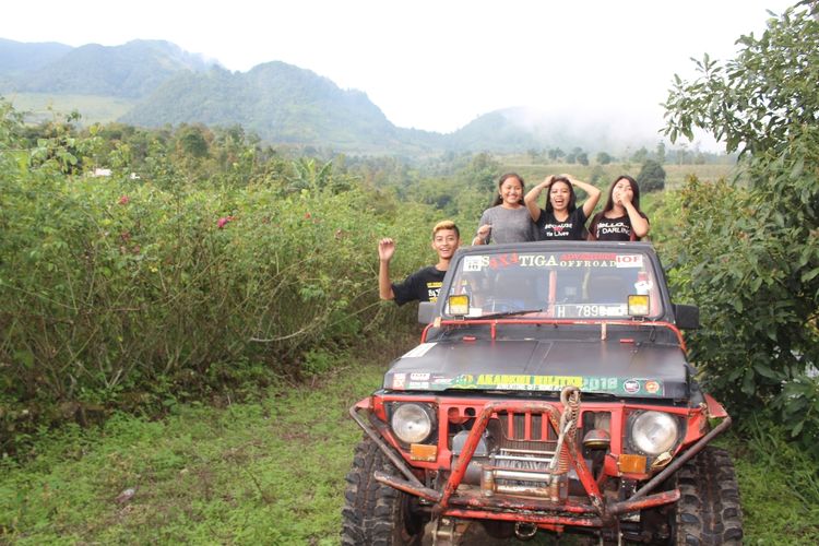 Sensasi naik jip menyusuri Gunung Ungaran sangat diminati wisatawan