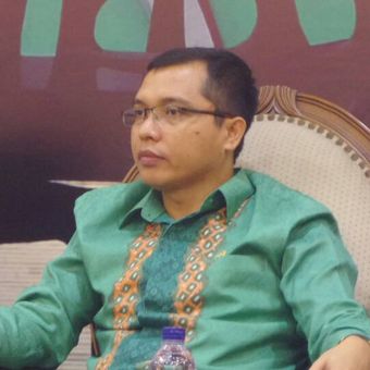 Anggota Komisi II dari Fraksi Partai Persatuan Pembangunan (PPP), Achmad Baidowi di Kompleks Parlemen, Senayan, Jakarta, Kamis (27/4/2017).