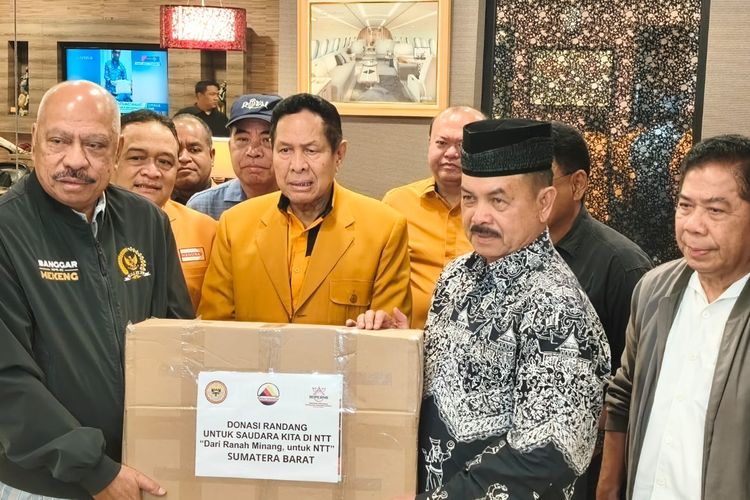 Gebu Minang dan Partai Hanura Kirim 3 Ton Daging Rendang untuk Korban Gempa NTT