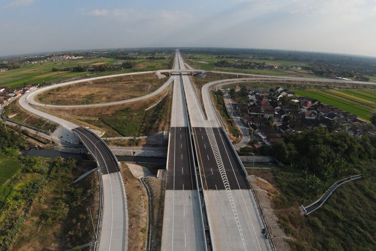 Jalan Tol Solo-Yogyakarta-YIA Kulon Progo.