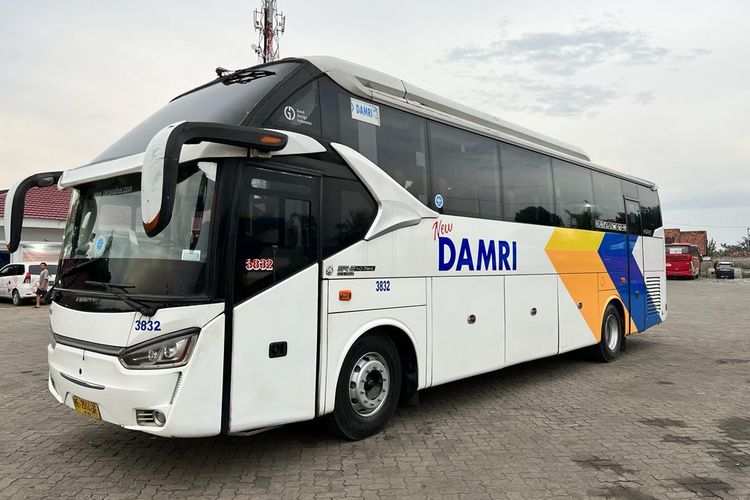 Bus DAMRI layanan keberangkatan dari Bengkulu