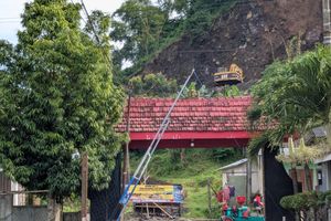 Banjir hingga Sumur Keruh, Warga Jember Desak Tambang Gumuk Dihentikan