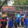 Buruh Lanjutkan Demo di Patung Kuda, Jalan Medan Merdeka Barat Masih Tak Bisa Dilalui