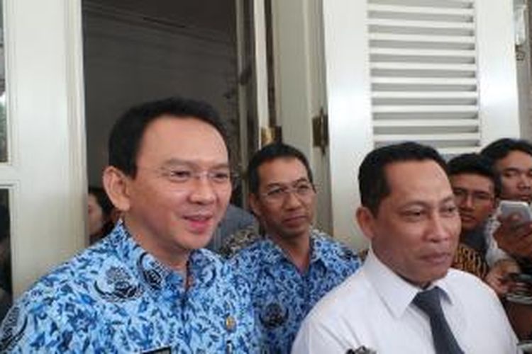 Gubernur DKI Jakarta Basuki Tjahaja Purnama (kiri) dan Kabareskrim Komjen Budi Waseso (kanan), di Balai Kota, Senin (4/5/2015). 