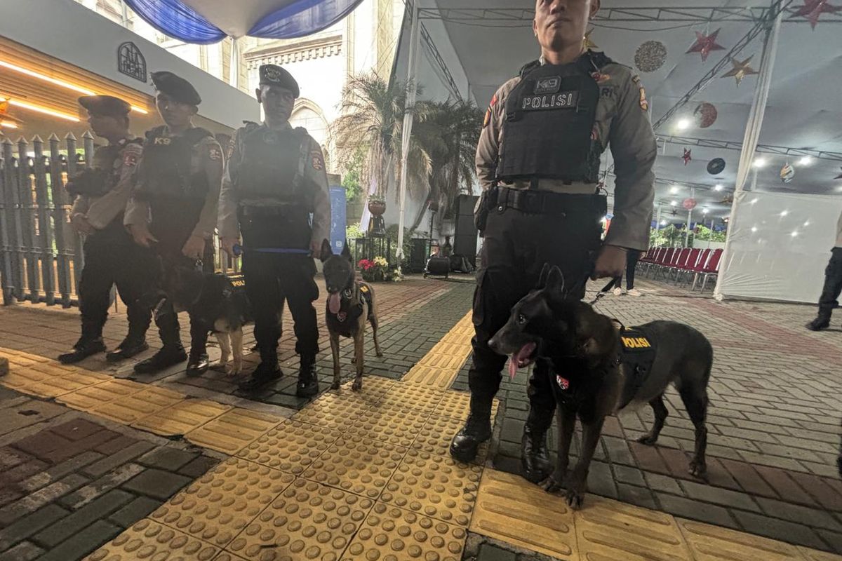 3 Anjing K-9 Bakal Amankan Malam Natal di Katedral