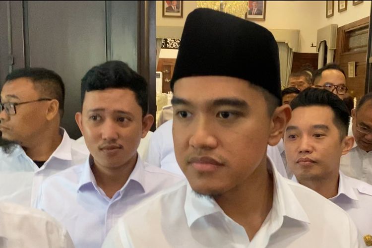 Keaslian Ijazah Jokowi Terus Dipertanyakan, Kaesang: Biasa Saja  